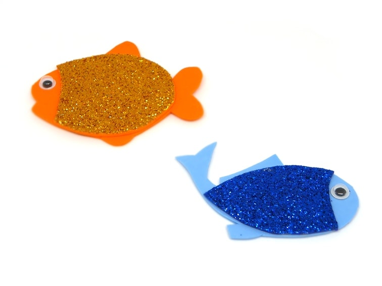 peces de colores de goma eva