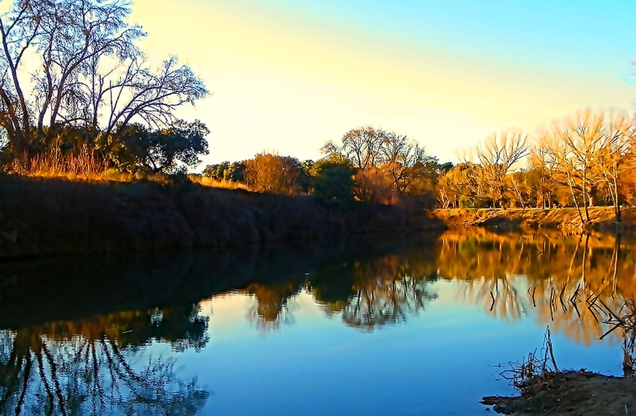 tramo medio del rio manzanares por el monte de el pardo