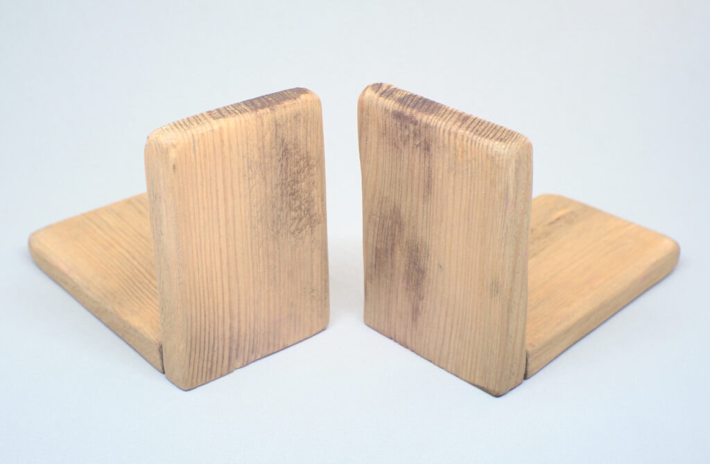soportes de madera para sujetalibros
