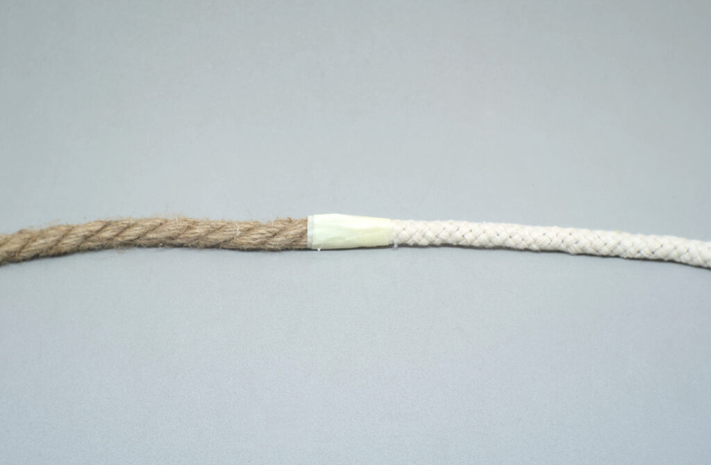 cuerda sisal y cuerda de algodon unidas con cinta de carrocero