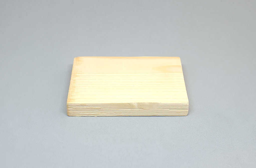 pequeño tablon de madera de un pale