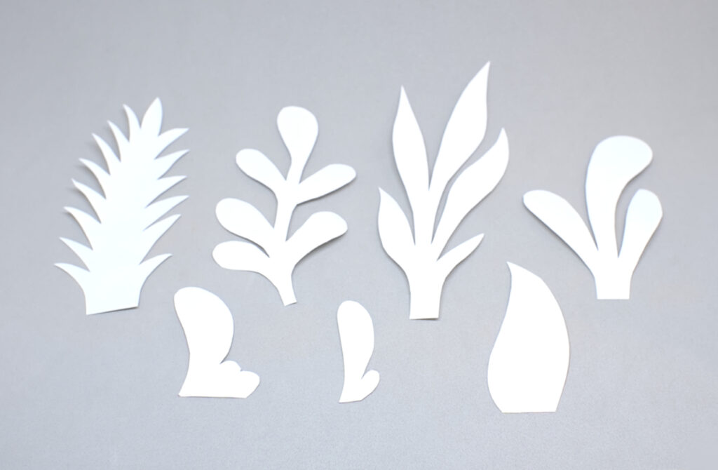 plantillas en papel de diferentes plantas