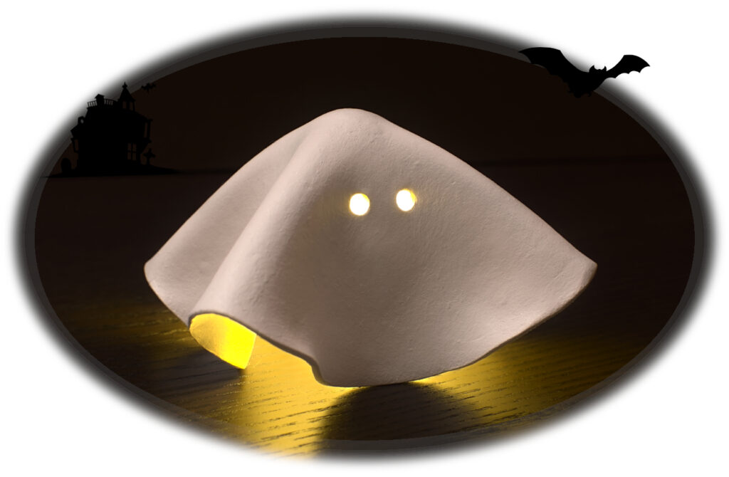 fantasmas de sabana para halloween hechos con pasta para modelar