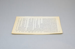 hoja de libro antiguo