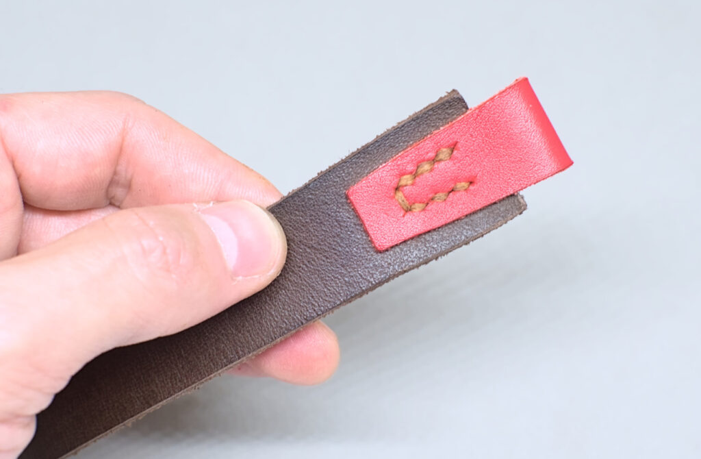 linea de costura completa para reforzar union de piezas de cuero