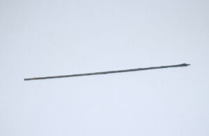 trozo de alambre rigido